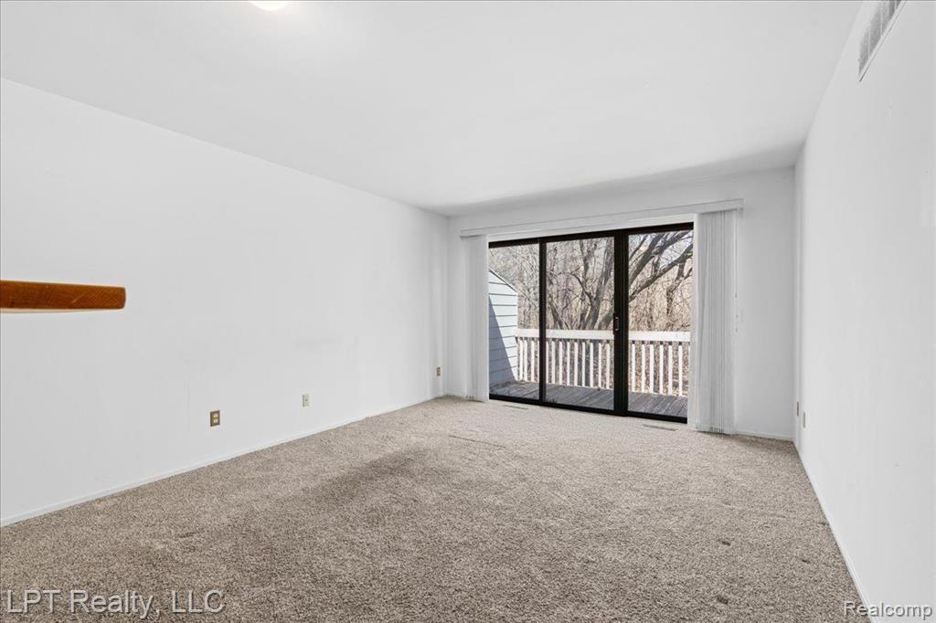 5680 DEVILLE, East Lansing, MI 48823 — Photo 14