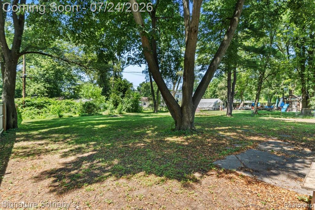 6280 Beth, Brighton, MI 48116 — Photo 24