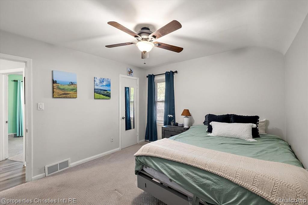 4402 Berkshire Road, Royal Oak, MI 48073 — Photo 17