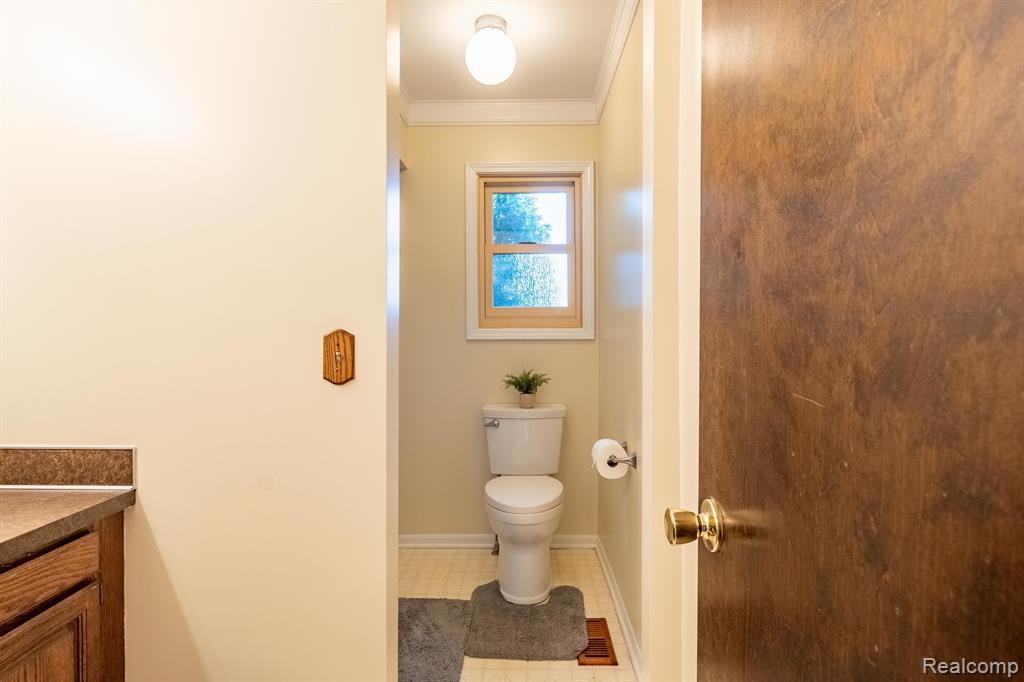 4133 LAHRING Road, Linden, MI 48451 — Photo 17