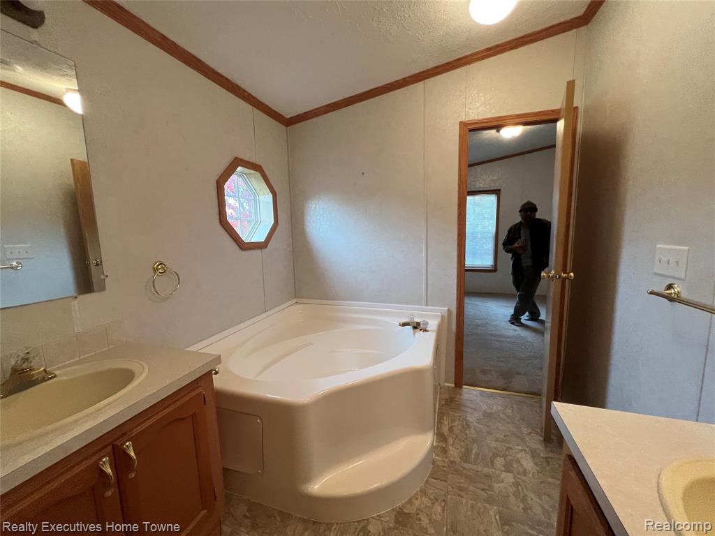 3682 CHESTNUT Lane, Dryden, MI 48428 — Photo 28