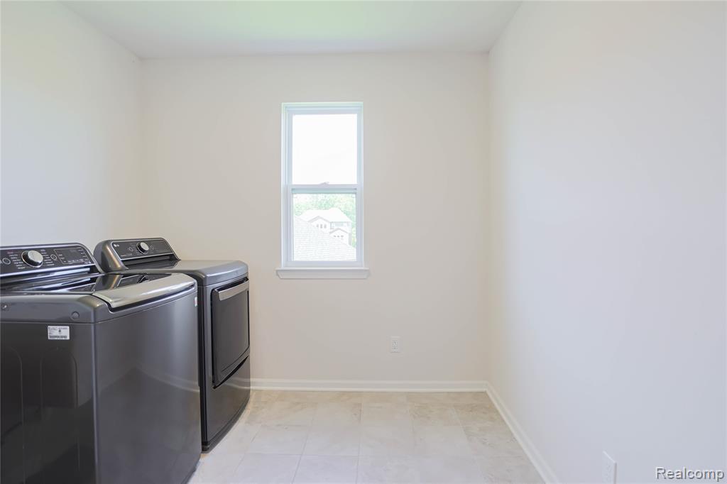 13101 Valencia Drive, Utica, MI 48315 — Photo 65