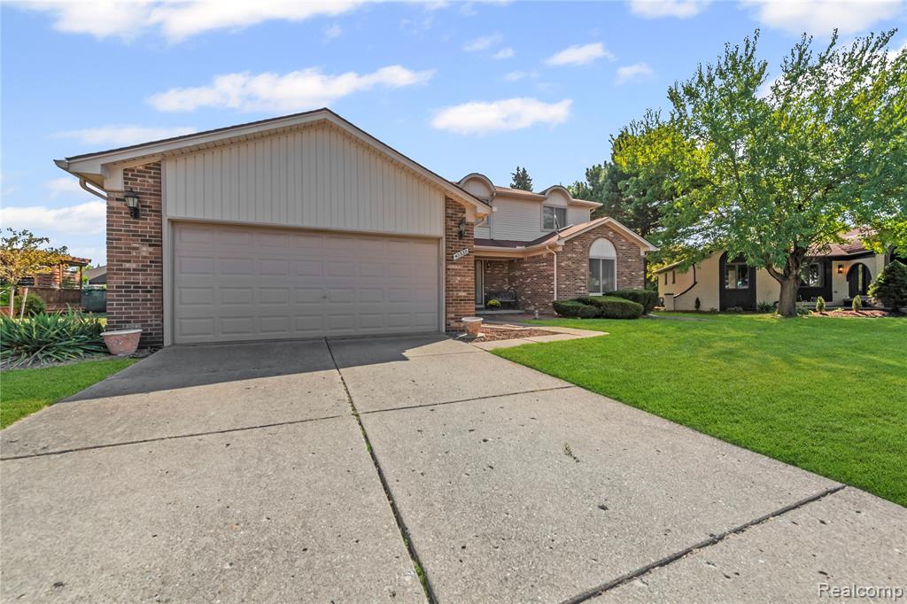 40538 Woodside Drive, Clinton Twp, MI 48038 — Photo 4