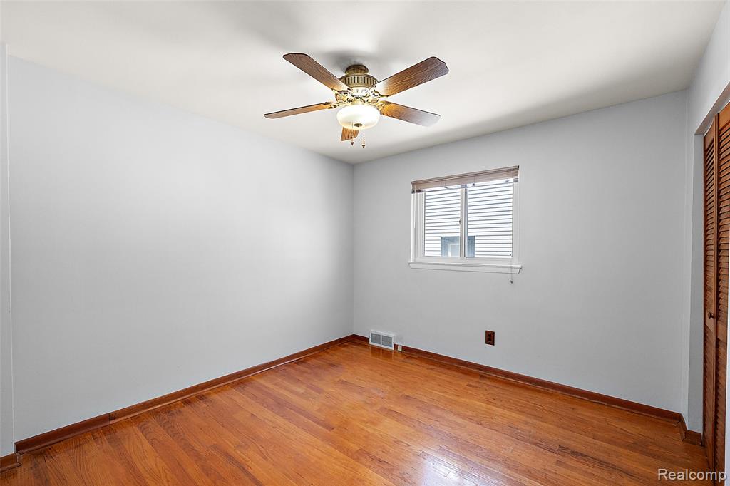 637 S Edgeworth Avenue, Royal Oak, MI 48067 — Photo 21