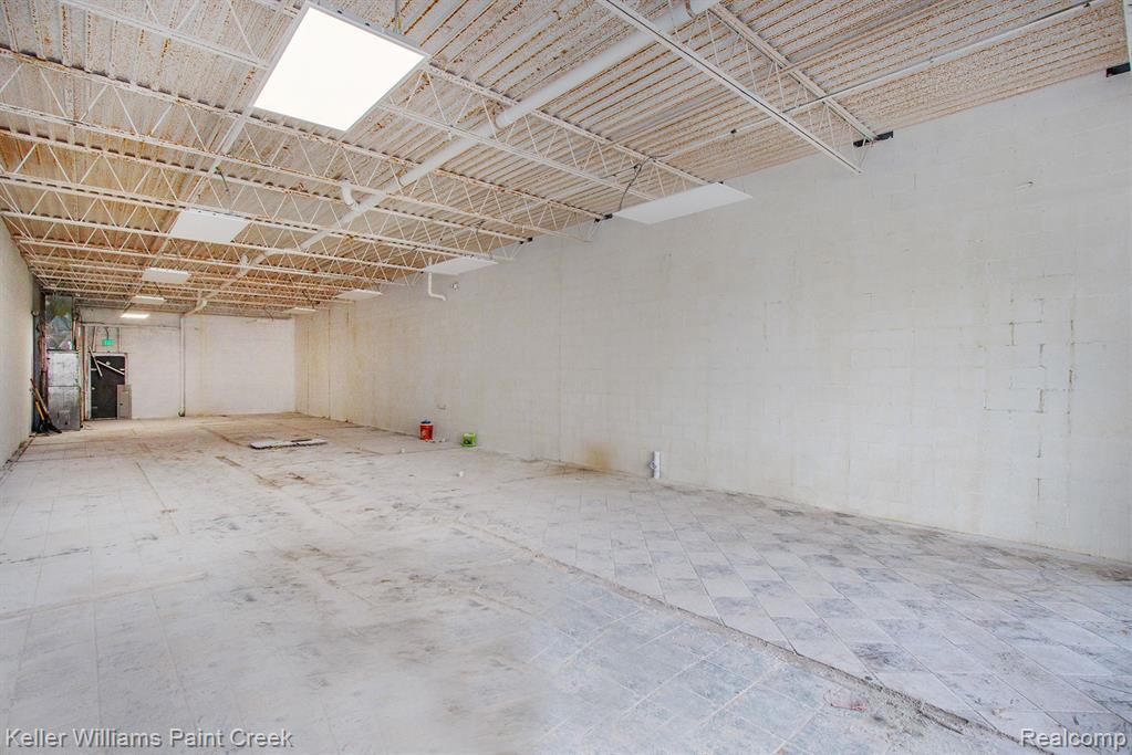 5030 E COLDWATER Road, Flint, MI 48506 — Photo 26