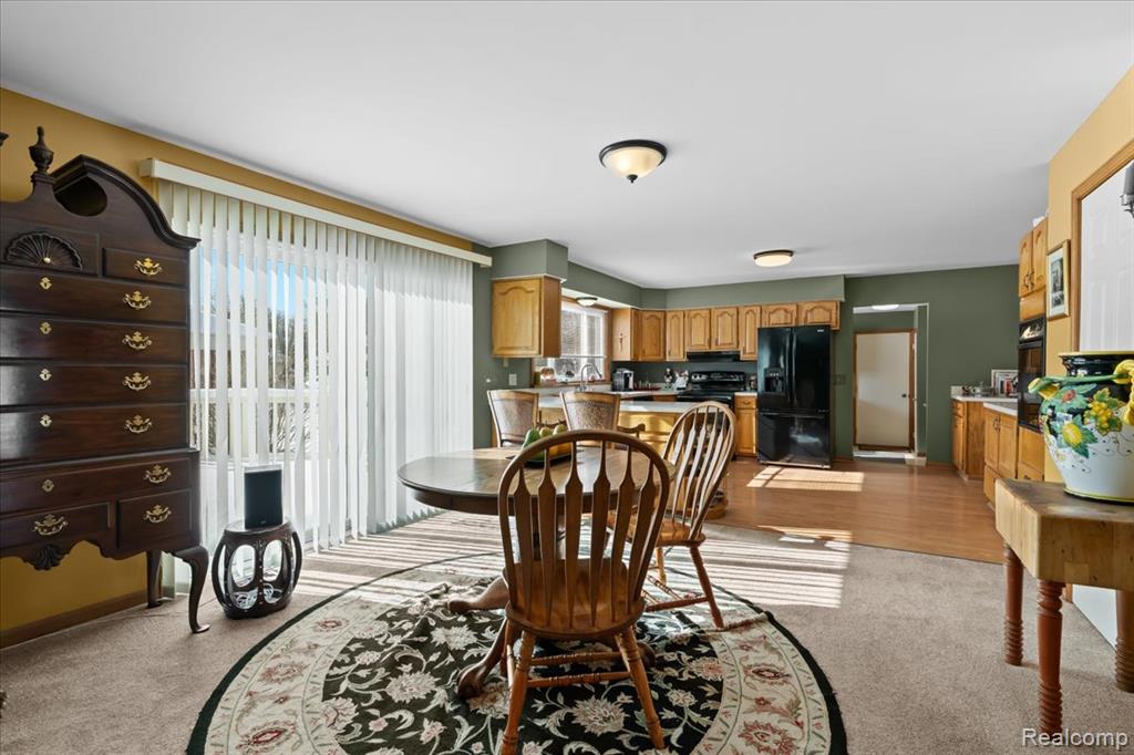 9112 Meadowdale Drive, Brighton, MI 48114 — Photo 14