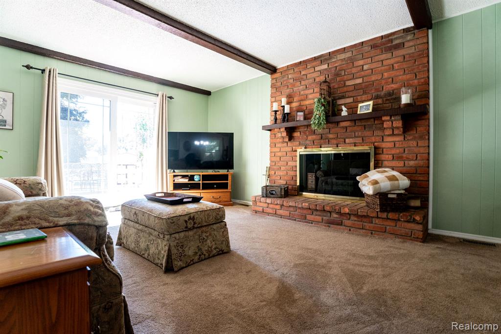 4190 Charter Oak Drive, Flint, MI 48507 — Photo 11