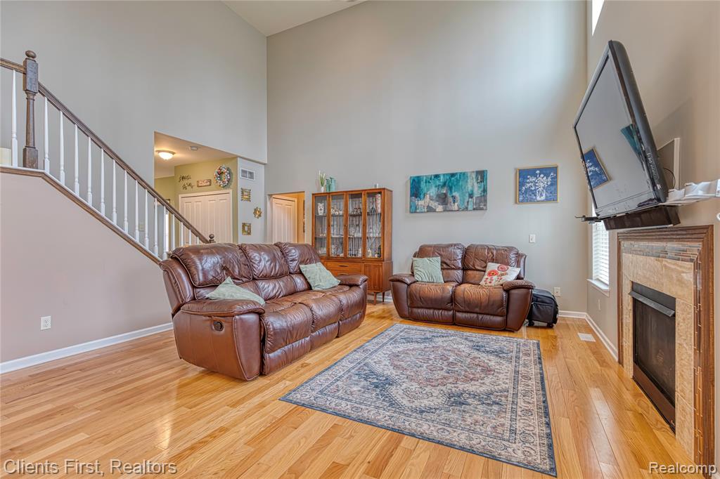 1291 Courtney Court, Hartland, MI 48353 — Photo 12