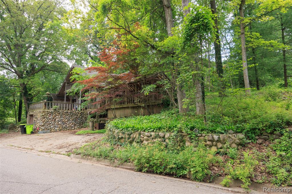4995 Mohawk Avenue, Clarkston, MI 48348 — Photo 22