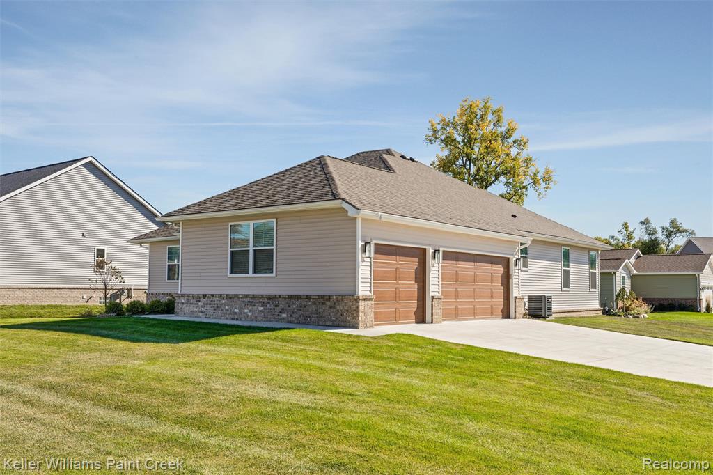 7955 Jordan Drive, Waterford, MI 48327 — Photo 3