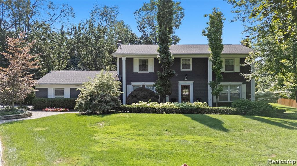 5365 Van Ness Court, Bloomfield Hills, MI 48302 — Photo 2