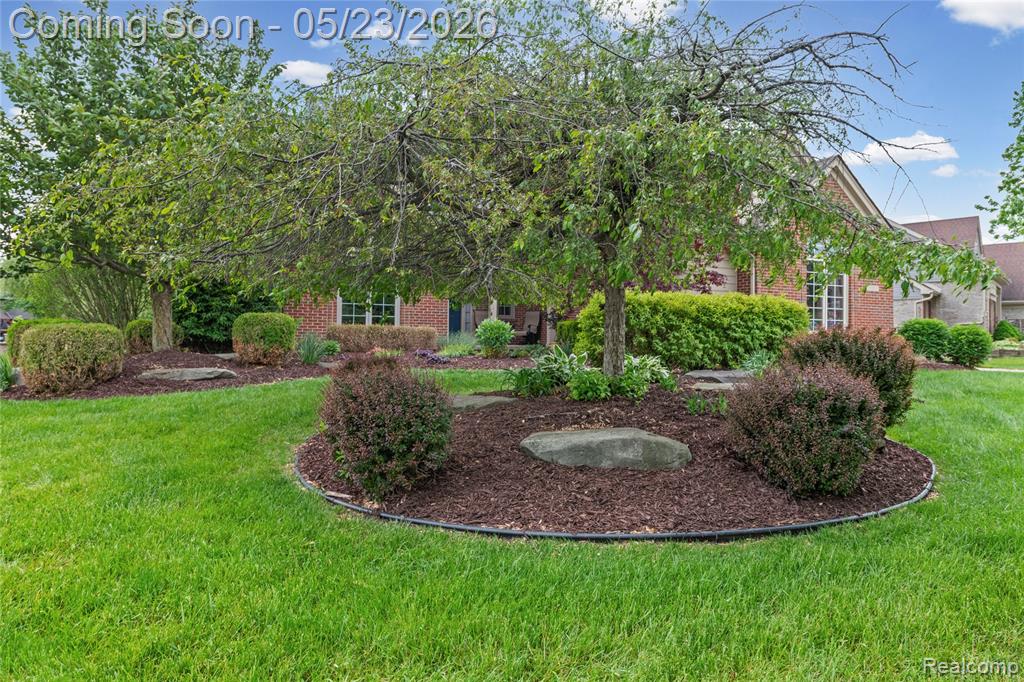51013 W Hills Drive, Plymouth, MI 48170 — Photo 7