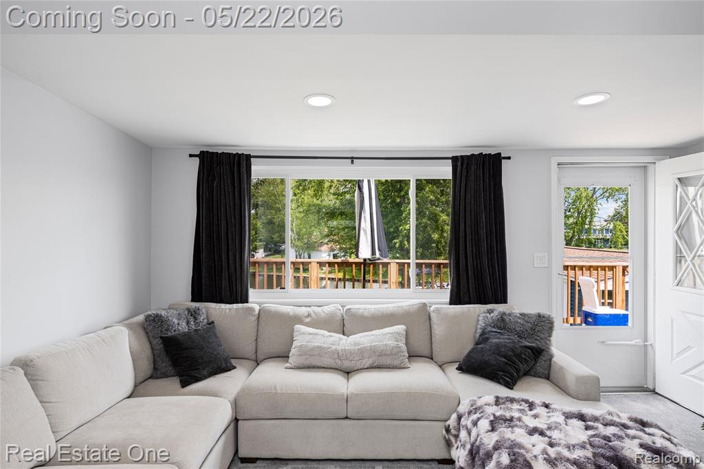 9136 Buckingham Street, White Lake, MI — Photo 21