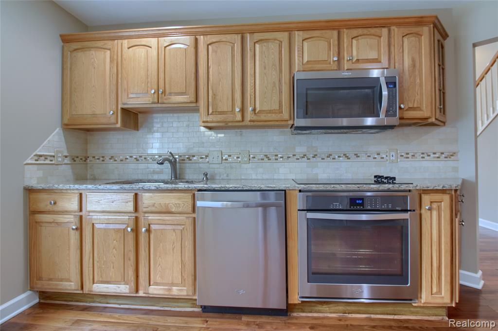 505 Willow Drive, 26, South Lyon, MI 48178 — Photo 10