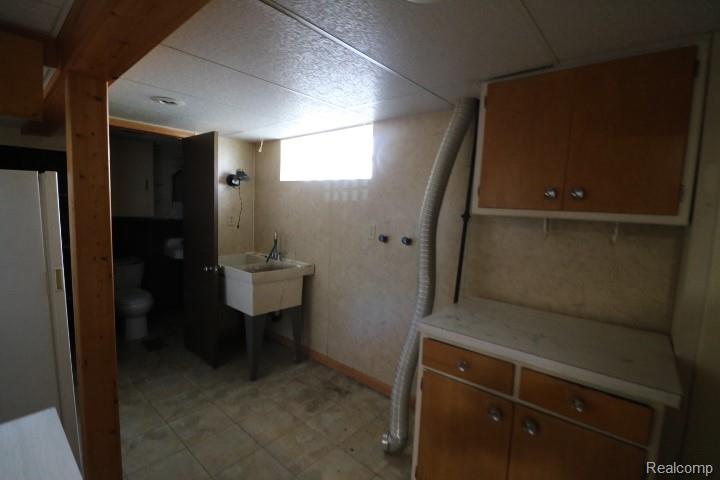5482 Shamrock Lane, Flint, MI 48506 — Photo 15