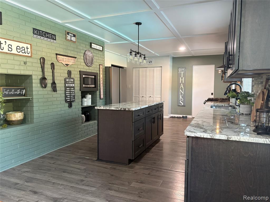 4108 Allen Court, Bay City, MI 48706 — Photo 12