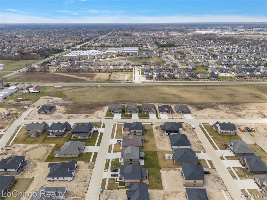 49355 LANGFORD Drive, Macomb, MI 48044 — Photo 44