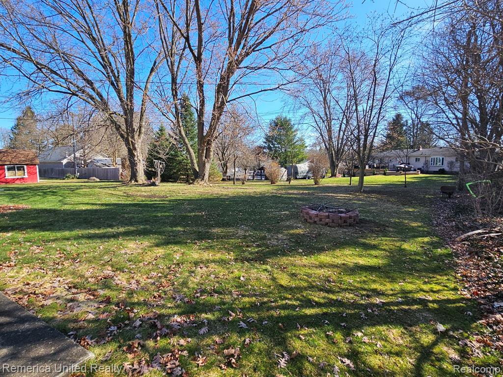 11043 Hamburg Road, Whitmore Lake, MI 48189 — Photo 6