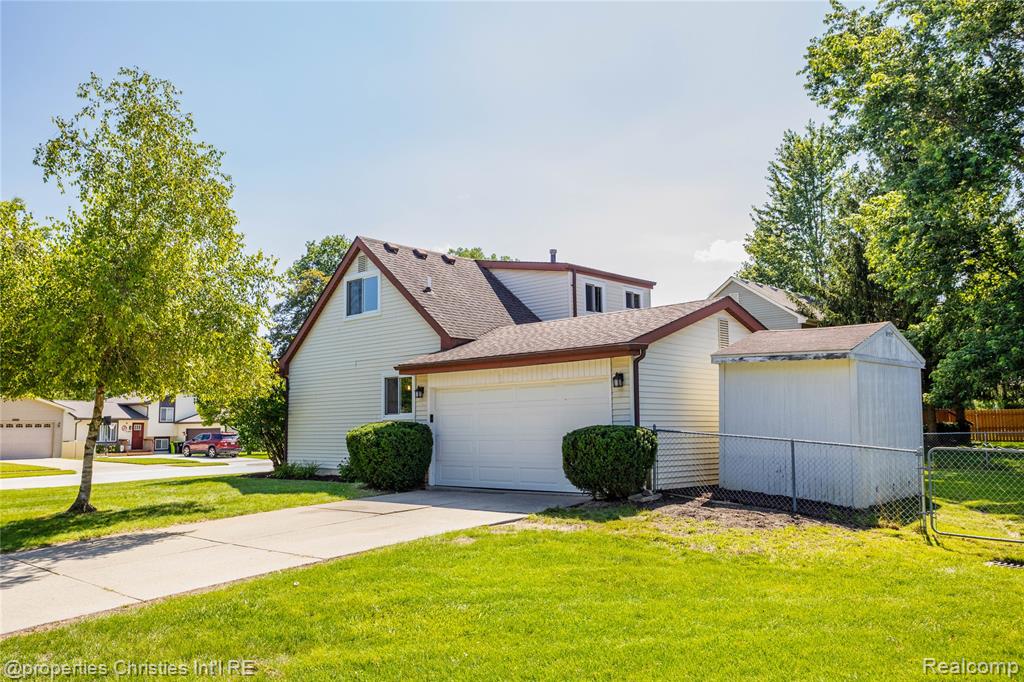 61374 Dean Drive, South Lyon, MI 48178 — Photo 34