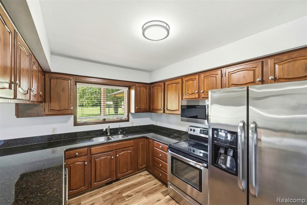 29940 29 Mile Road, Lenox, MI 48048 — Photo 9