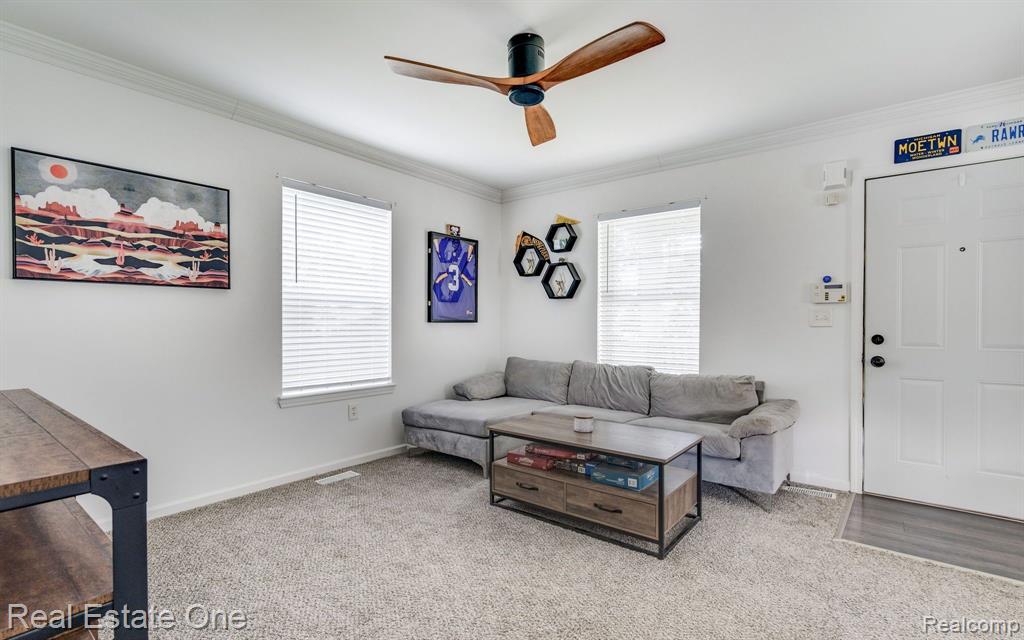21063 WOODSIDE Avenue, Ferndale, MI 48220 — Photo 5