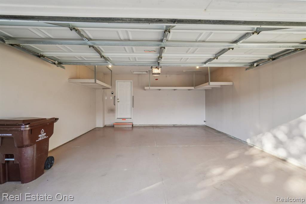 480 Hosta, Howell, MI 48843 — Photo 29