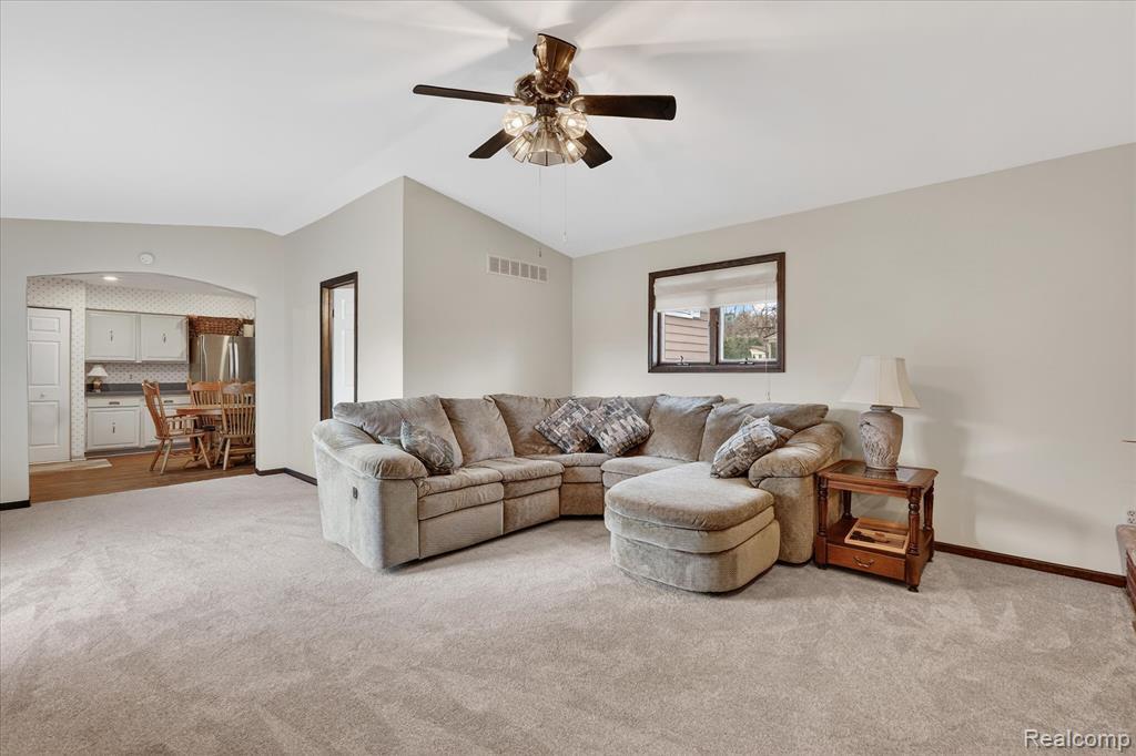 7336 Mustang Drive, Clarkston, MI — Photo 16
