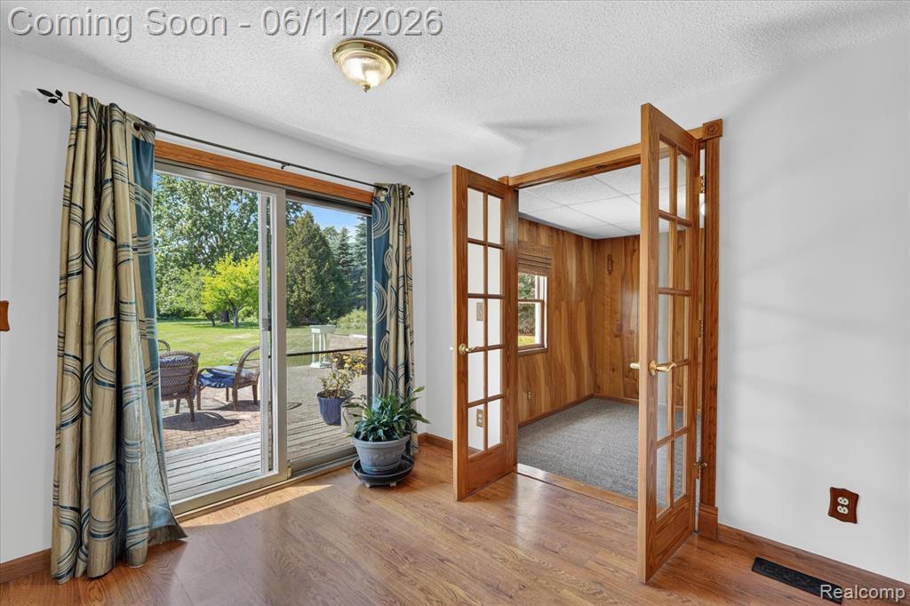 5464 E Maple Avenue, Grand Blanc, MI 48439 — Photo 12