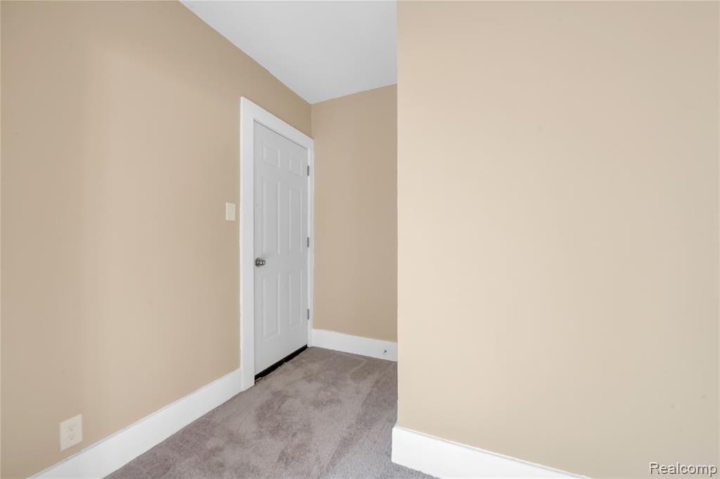 5044 Fairview Street, Detroit, MI 48213 — Photo 15