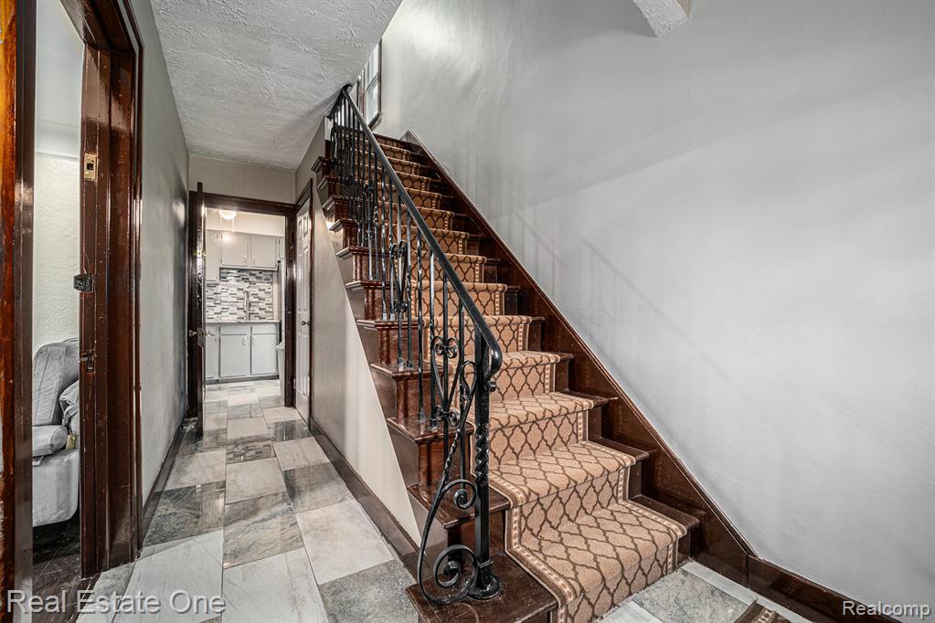5056 Somerset Avenue, Detroit, MI 48224 — Photo 6
