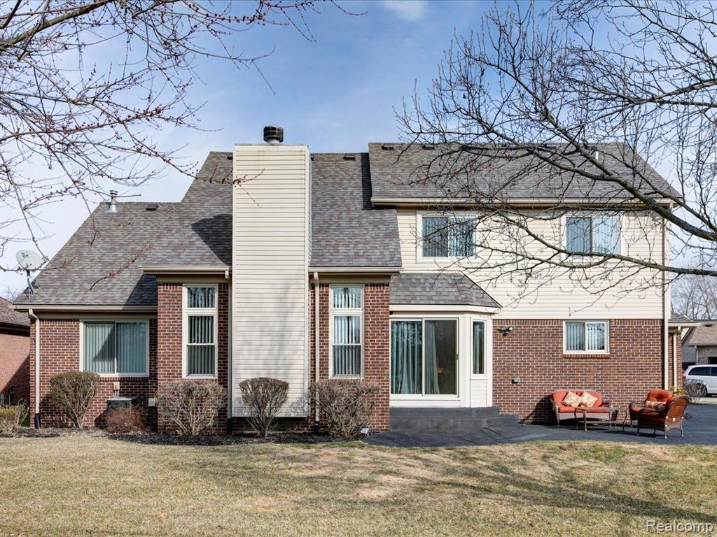 49275 SANTA ANITA Drive W, Chesterfield, MI 48047 — Photo 7