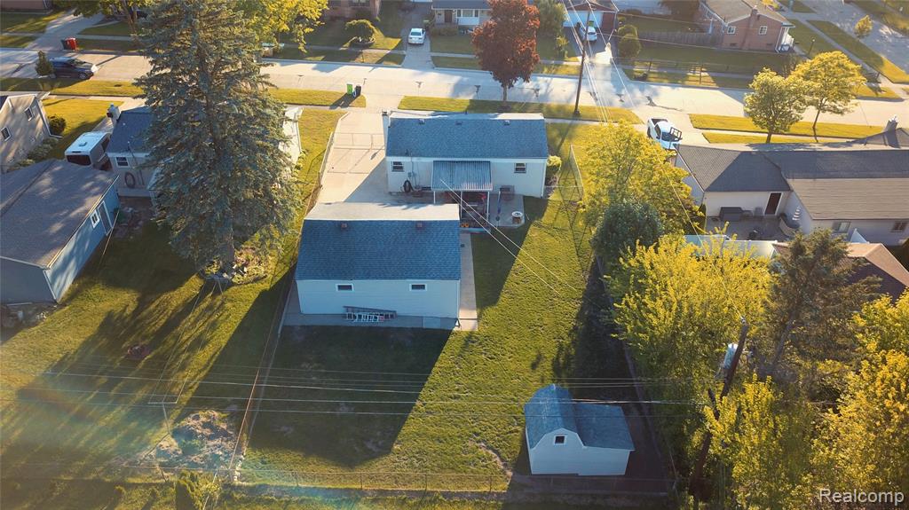 860 Friar Drive, Milford, MI 48381 — Photo 34