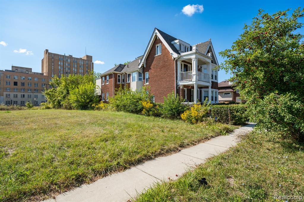 100 Chandler Street, Detroit, MI 48202 — Photo 35