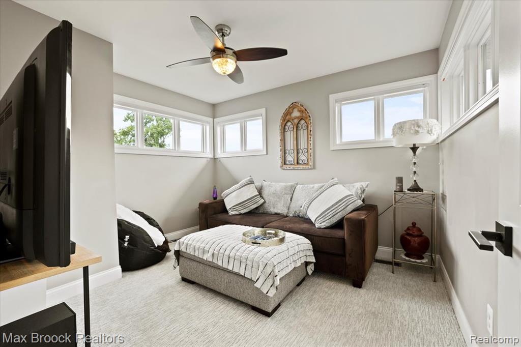 8184 Woodland Shore Drive, Brighton, MI 48114 — Photo 34
