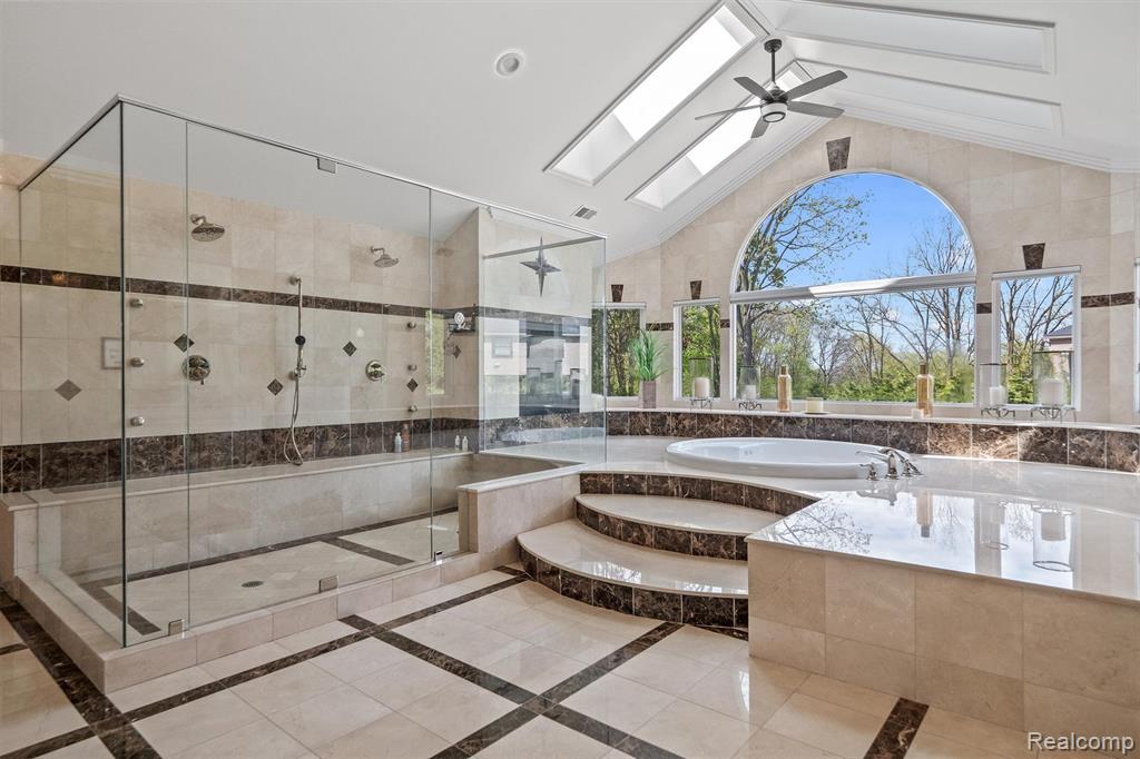 6608 Minnow Pond Drive, West Bloomfield, MI — Photo 24