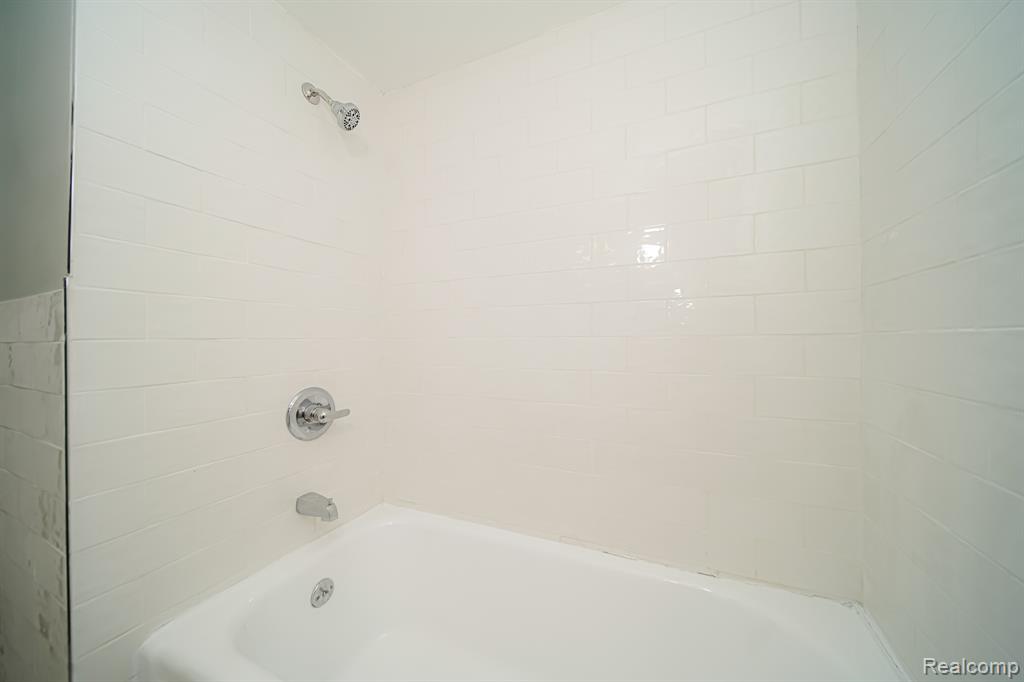 17344 WISCONSIN Street, Detroit, MI 48221 — Photo 71