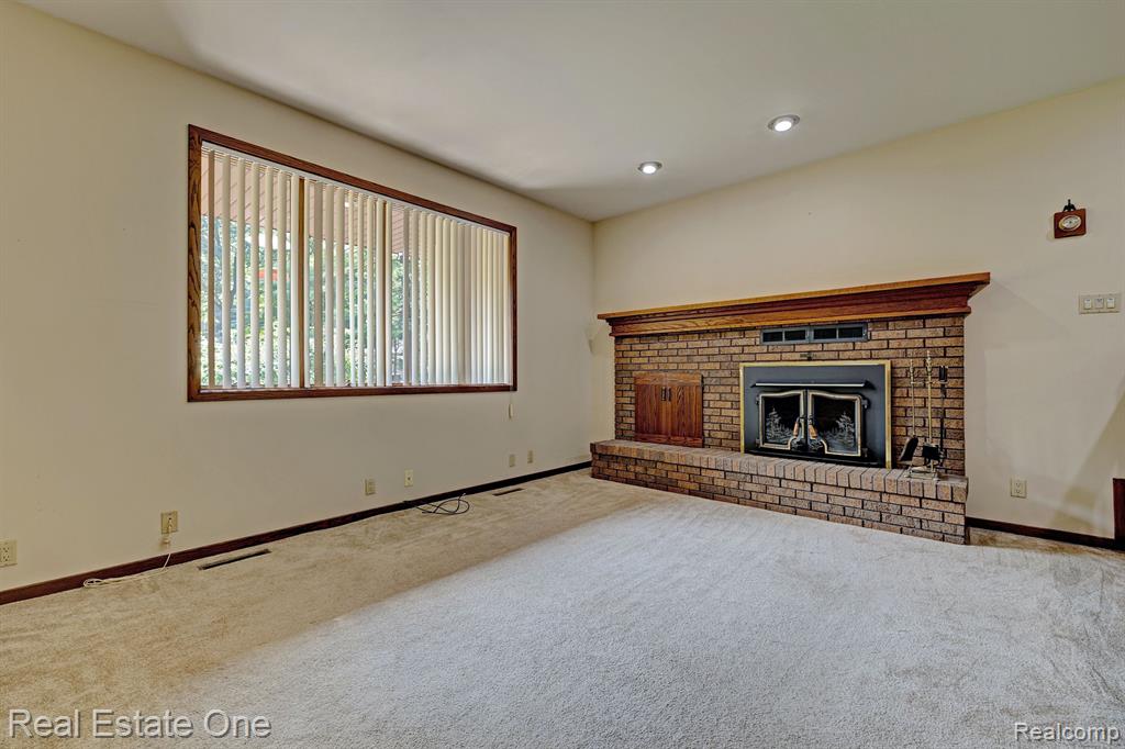 2225 LYNN Road, Sanford, MI 48657 — Photo 5