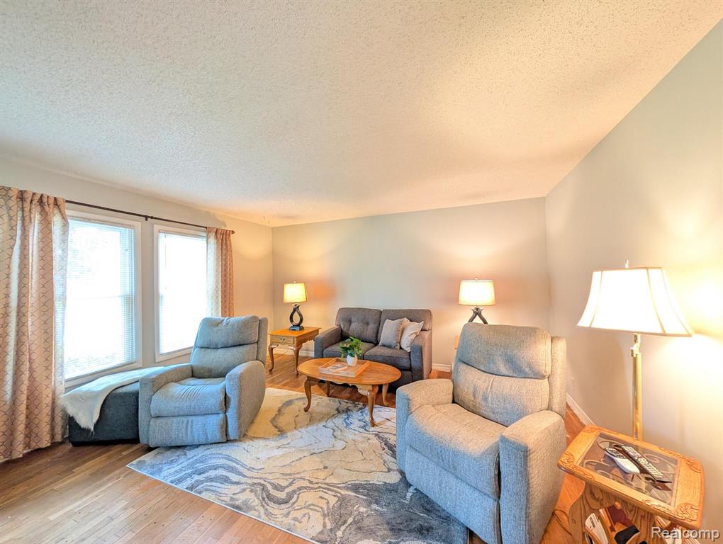 5097 Berneda Drive, Flint, MI 48506 — Photo 9