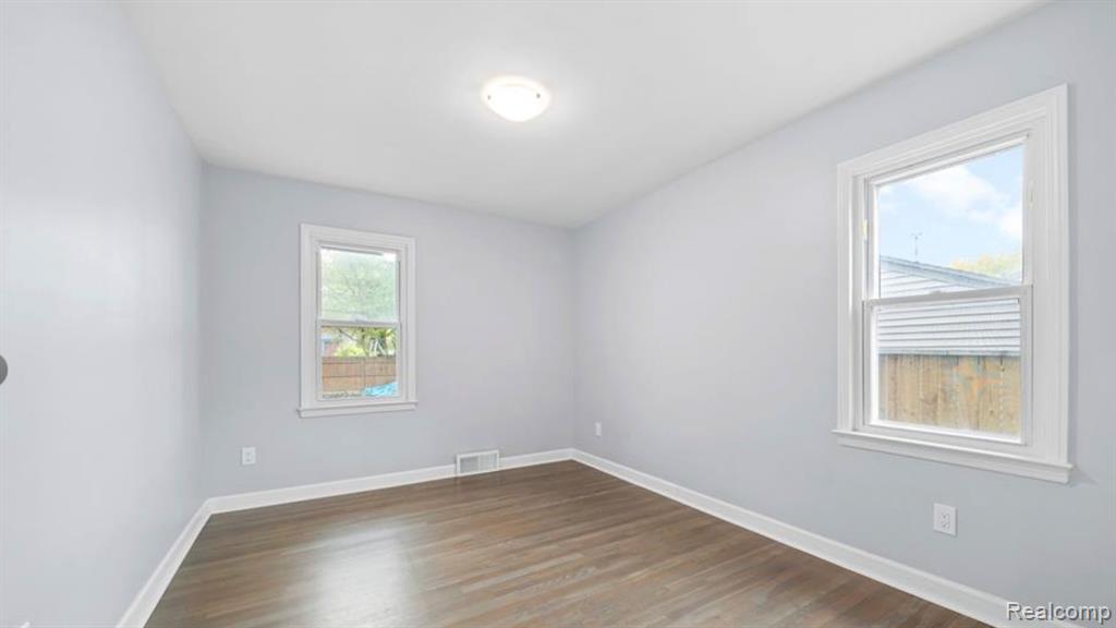 4214 Berkshire Road, Royal Oak, MI 48073 — Photo 13