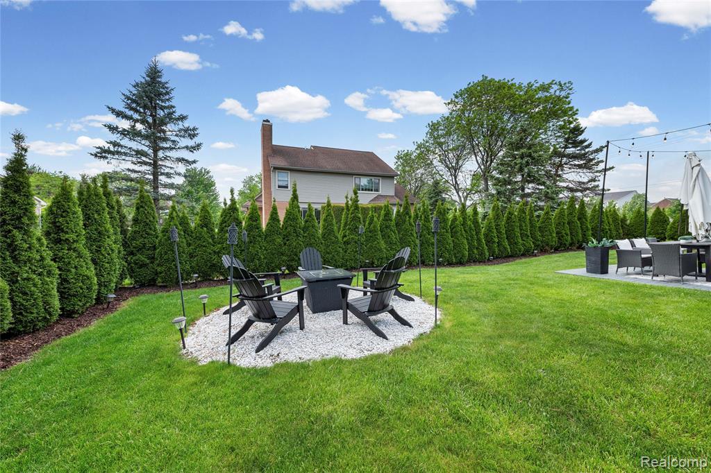 1051 Wellington Court, Canton, MI 48187 — Photo 55