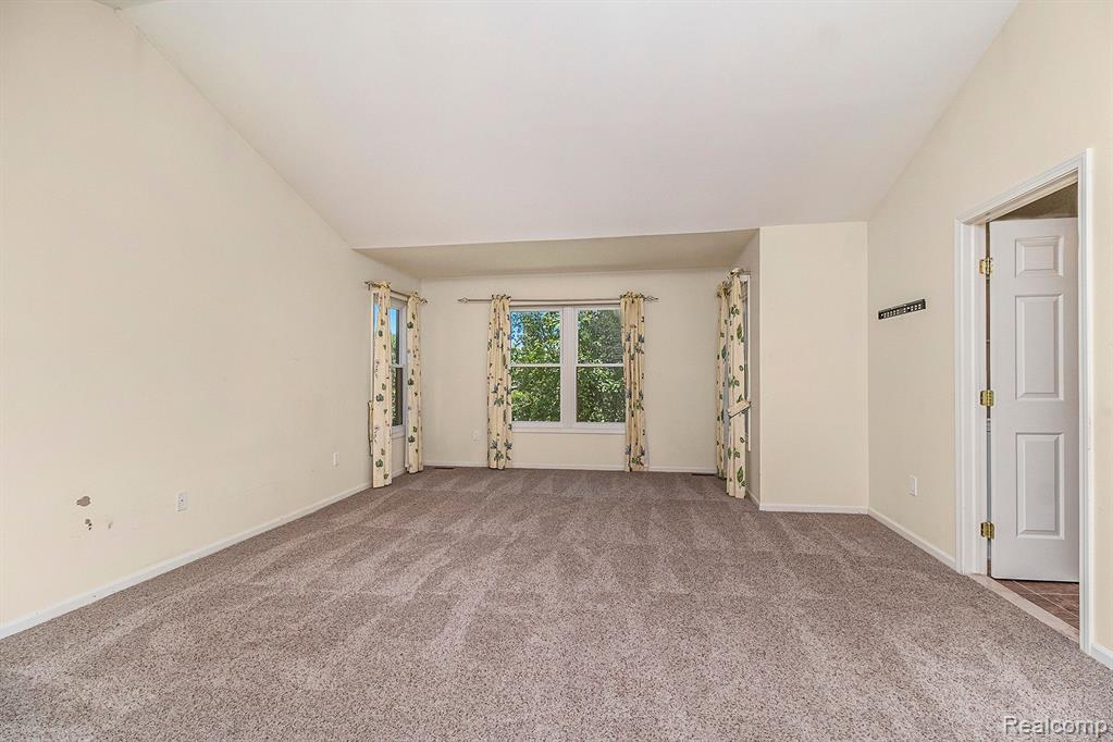 42856 LEDGEVIEW Drive, Novi, MI 48377 — Photo 15