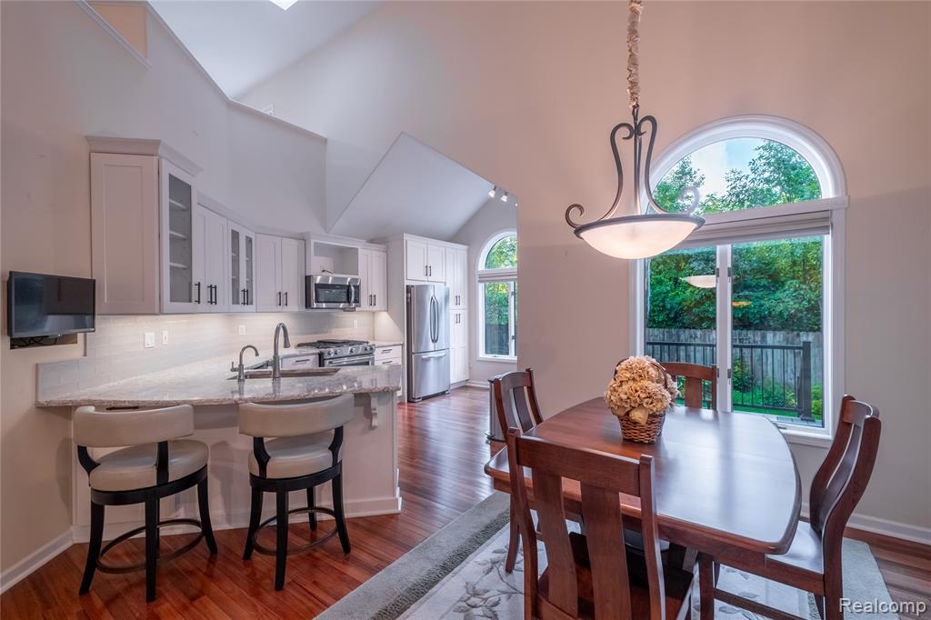 6412 Pinebrook Lane, Burton, MI 48509 — Photo 3