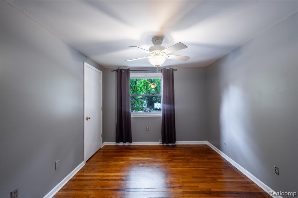4191 Knollwood Drive, Grand Blanc, MI 48439 — Photo 26