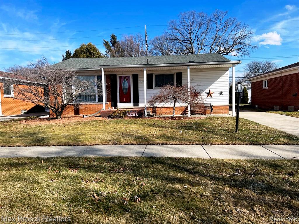 6700 Cronin Drive, Dearborn Heights, MI 48127 — front exterior