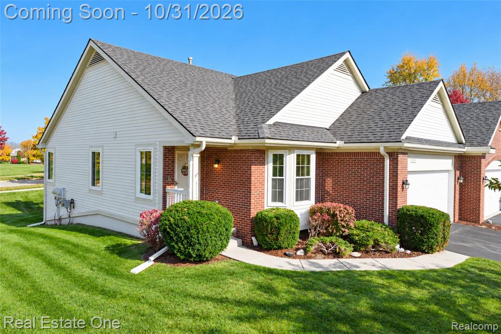 6469 Club Court E, 1, Grand Blanc, MI 48439