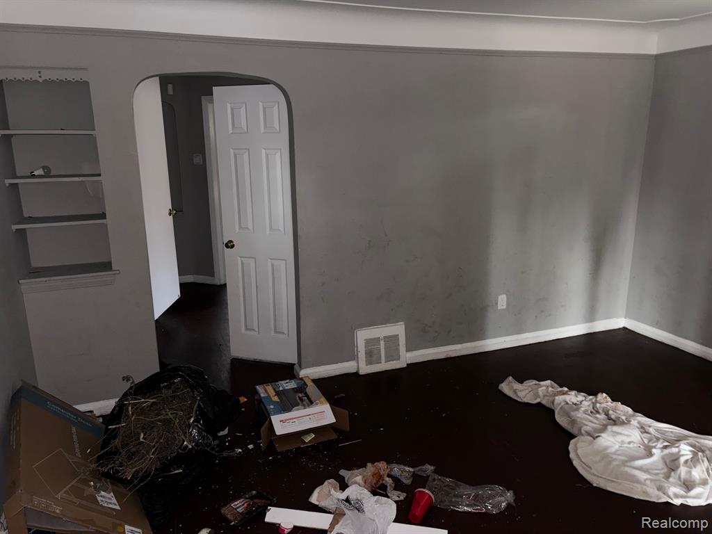 5095 FARMBROOK Street, Detroit, MI 48224 — Photo 3
