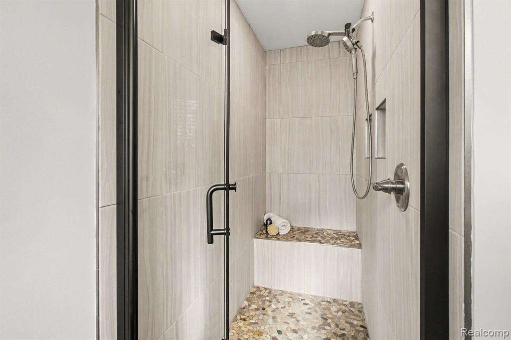 8620 Southridge Drive, Howell, MI 48843 — Photo 31