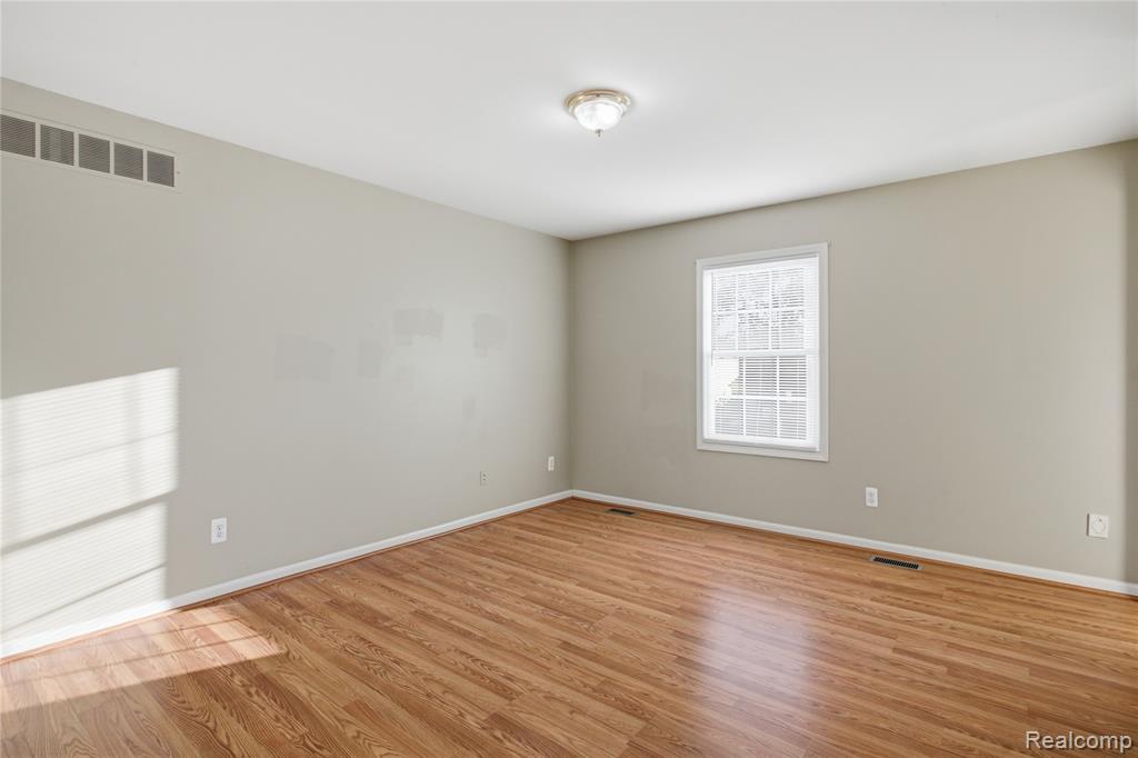 4118 Devon Road, Royal Oak, MI 48073 — Photo 13