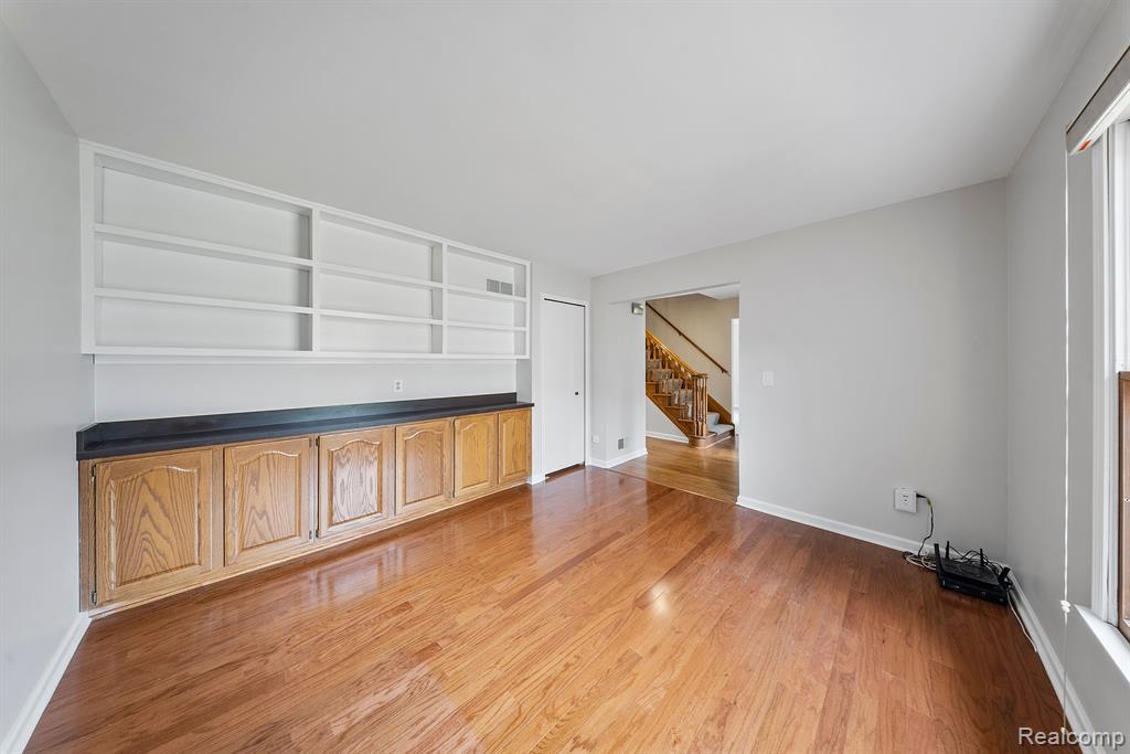 9415 Lakewood Drive, Grosse Ile, MI 48138 — Photo 6