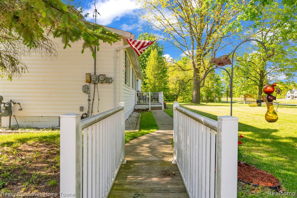 3889 Wadhams Road, Clyde, MI 48049 — Photo 39